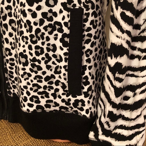 NWOT Jones NewYork Sport Animal Print Jacket - Picture 4 of 7
